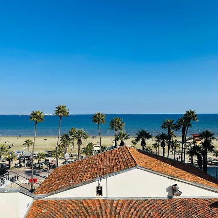 Whispering Palms 1-Br Apt By Finikoudes Beach Ларнака Экстерьер фото